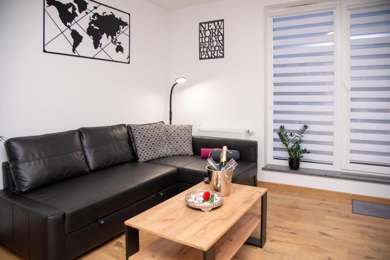 Maya'S Flats & Resorts 49 - Spacious 3 Rooms Apartment In Szafarnia 그단스크 외부 사진