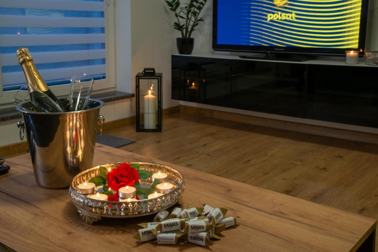 Maya'S Flats & Resorts 49 - Spacious 3 Rooms Apartment In Szafarnia 그단스크 외부 사진